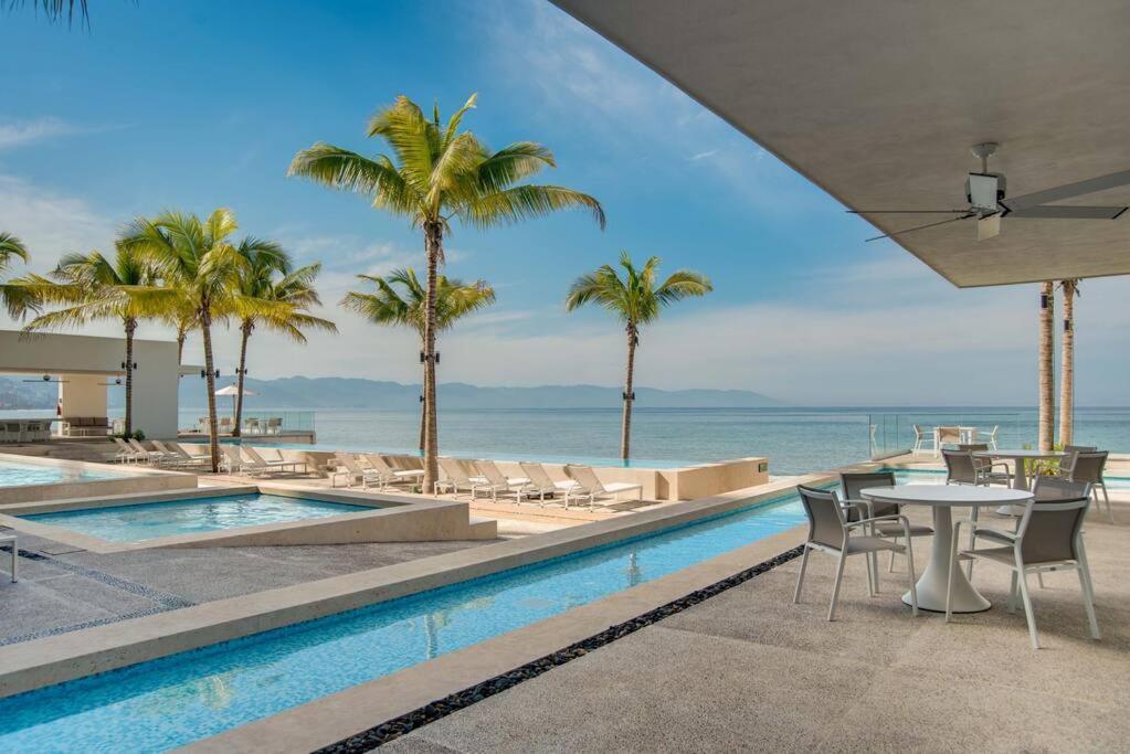 Harbor 3008 Amazing Beach Front Condo By Moikkarentals Пуерто Валярта Екстериор снимка